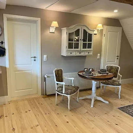 Apartman Urlauben Unterm Reetdach Fuhlendorf